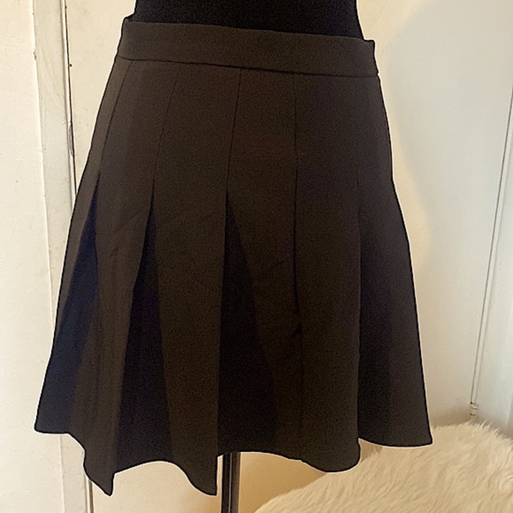 SHEIN black skirt. Size S